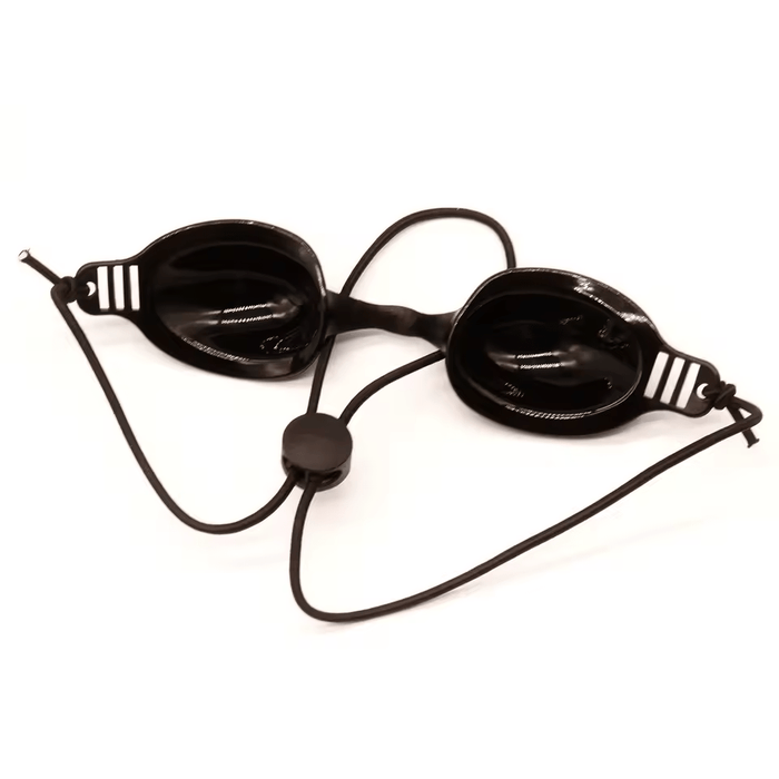 Beschermende oogdoppen voor laserbehandelingen. Professionele oogbescherming voor laserbehandelingen