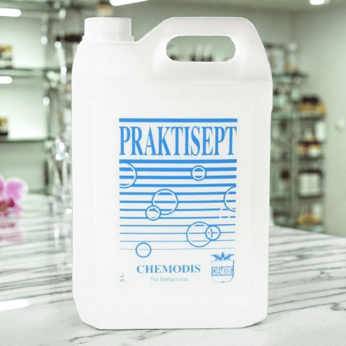 Praktisept - Reinigingsmiddel - 5 liter. Professionele desinfectie in grootverpakking. Snelle, effectieve en gebruiksvriendelijke manier om je praktijk hygiënisch schoon te houden. Desinfectiespray kopen doe je bij KS Medical Group.