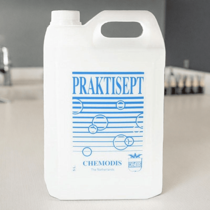 Praktisept - Reinigingsmiddel - 5 liter. Professionele desinfectie in grootverpakking. Snelle, effectieve en gebruiksvriendelijke manier om je praktijk hygiënisch schoon te houden. Desinfectiespray kopen doe je bij KS Medical Group.