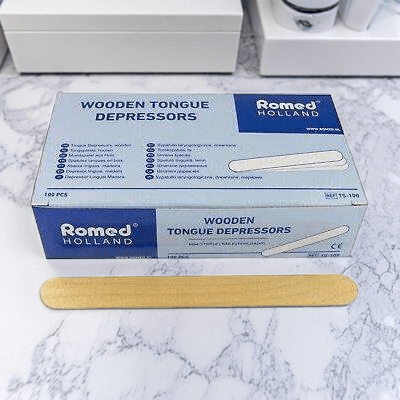 Romed - houten disposable spatels - 100 stuks. Hygiënische wegwerp spatels voor medisch en cosmetisch gebruik.